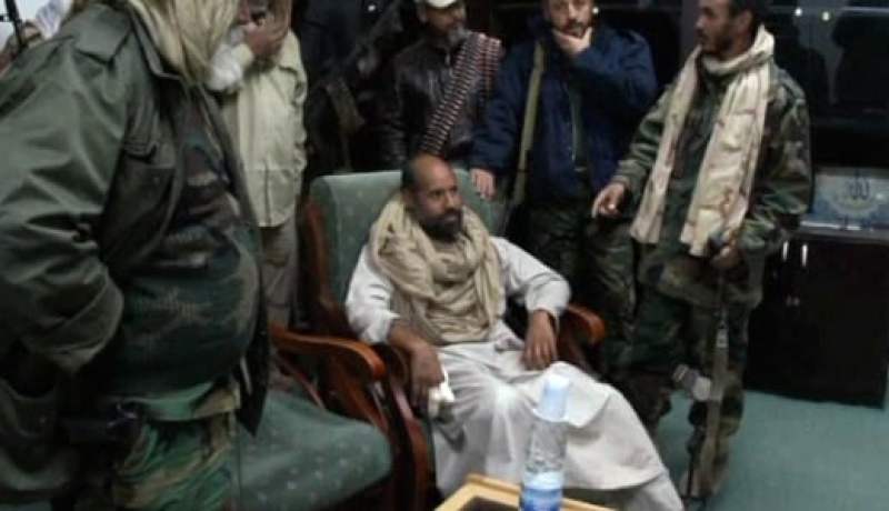 سيف الإسلام يشتري محاكمته بأموال والده 