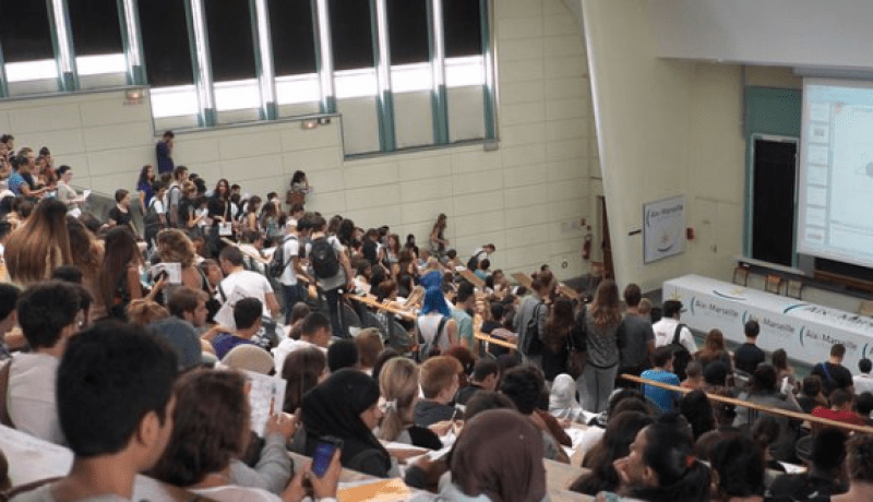 الجامعات الفرنسية تحضر مفاجأة سارة للطلبة الجزائريين