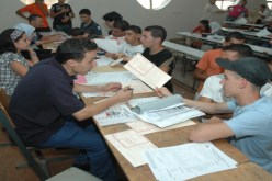 الطلبة الجدد في‮ ‬رحلة البحث عن‮ ‬التخصّصات‮ ‬المناسبة لمعدلاتهم‮ ‬بالتّشاور مع الأولياء