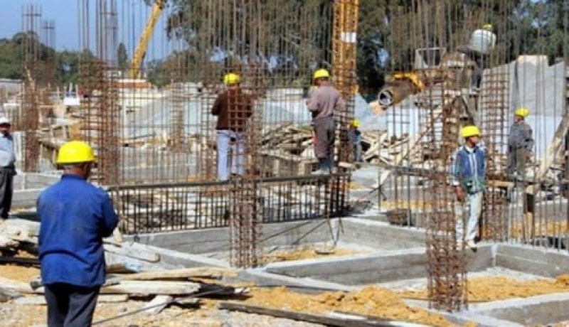 أكثر من 2 مليار دينار لتعويض 1000 مؤسسة في قطاع البناء بخصوص العطل الإستثنائية