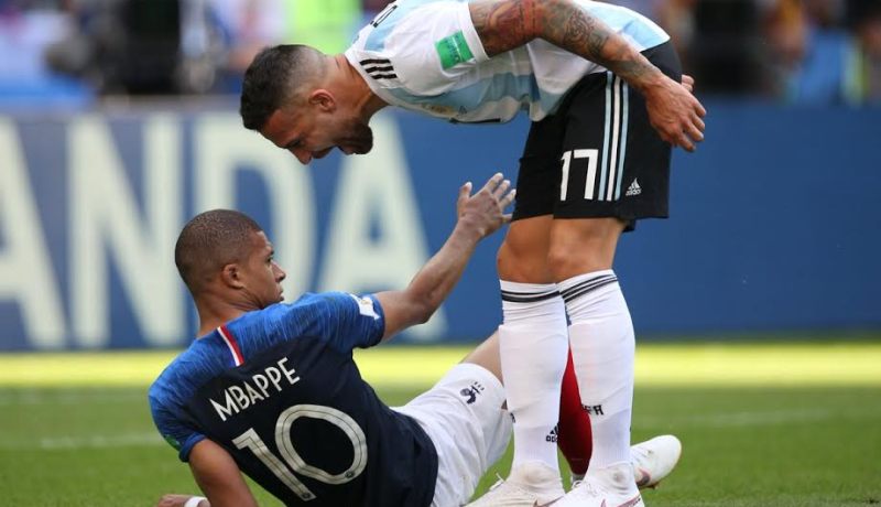 بالصور..فرنسا تتعادل مع الأرجنتين في شوط أول مثير !