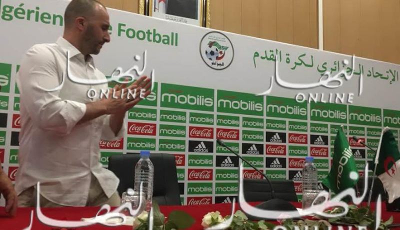 بلماضي: ” تحسبوني مهبول..لكن سأطلب من اللاعبين الفوز بكأس إفريقيا”