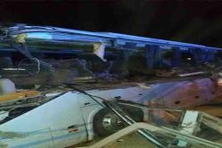 بالصور..قتيل و7 جرحى في اصطدام  شاحنة بحافلة بباتنة