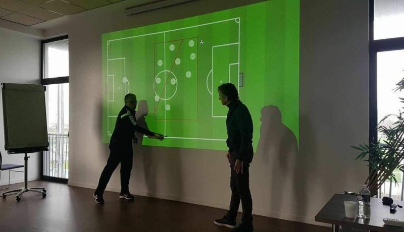 عمروش وغوركيف يقدمان دروسا في التدريب 