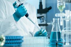 مكافحة كورونا.. تدشين أول خط لانتاج البدائل الحيوية بالجزائر