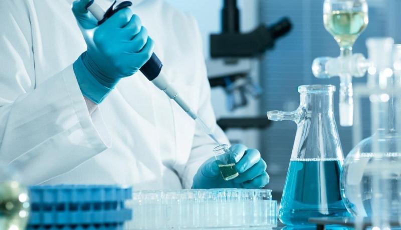 مكافحة كورونا.. تدشين أول خط لانتاج البدائل الحيوية بالجزائر