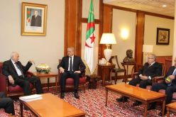 عبد المالك سلال يستقبل الأمين العام لجامعة الدول العربية
