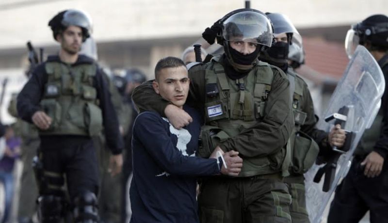 إعتقال فلسطينيين بالضفة الغربية