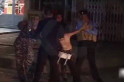 بالفيديو.. لحظات تفكيك حزام ناسف يرتديه طفل في العراق