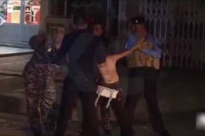 بالفيديو.. لحظات تفكيك حزام ناسف يرتديه طفل في العراق