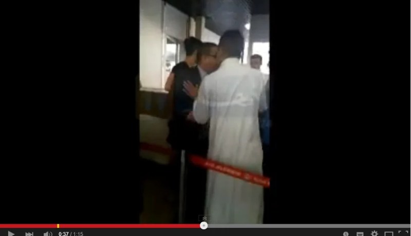 بالفيديو شجار بين مسافر ومضيف في الجوية الجزائرية في أول أيام رمضان
