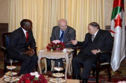 الرئيس بوتفليقة يستقبل سفير كينيا الجديد بالجزائر