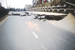 زلزال بقوة 7.9 درجة يضرب النيبال ومنطقة الهمالايا