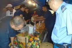 بالصور أمن ولاية الأغواط يفتح خيمة إفطار لمستعملي الطريق السريع