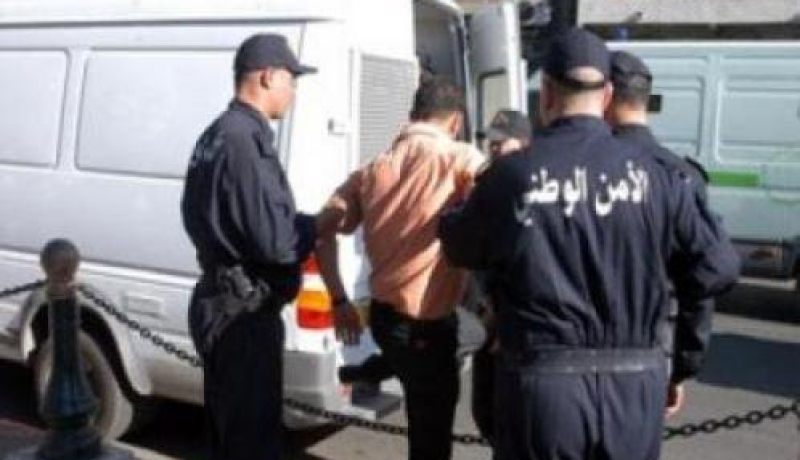 توقيف شخصين مسبوقين قضائيا بتهمة حيازة المخدرات في سكيكدة