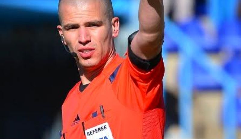 الجنوب إفريقي “فيكتور غوميز” حكما لمباراة إتحاد العاصمة والزمالك