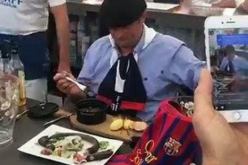 بالفيديو ….مساعد وزير فرنسي يأكل الفئران بسبب “البارصا”