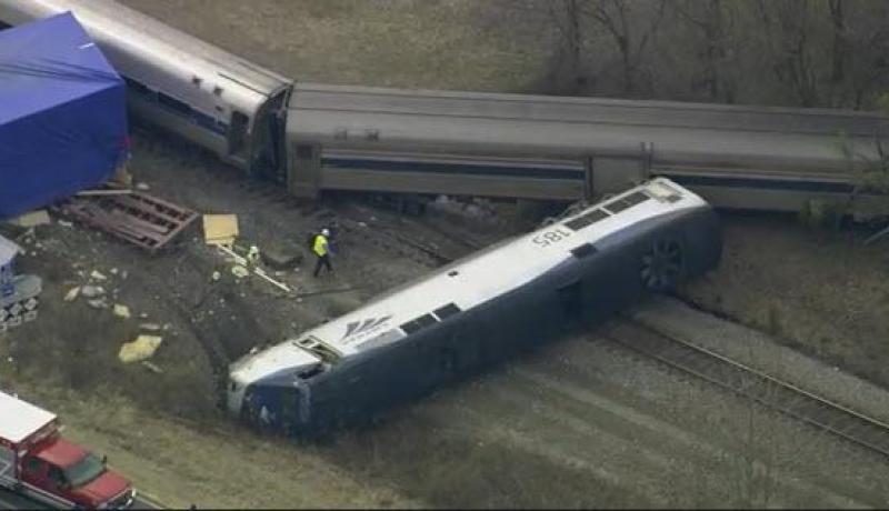 بالفيديو حادث قطار بمدينة هاليفاكس في ولاية كارولينا الشمالية