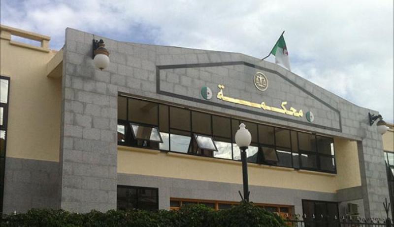 لعبيدي تودع شكوى ضد لويزة حنون