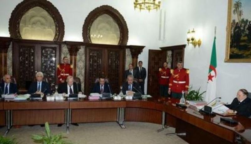 إجتماع مجلس الوزراء الاخير تاريخي و قراراته كانت شجاعة