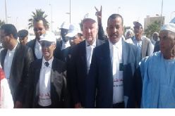 وزراء حكومة موريتانيا يتظاهرون في الشوارع احتجاجا ضد الفساد