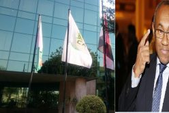 الكاف يطالب الأندية والمنتخبات بالإبتعاد عن السياسة ويهدد بعقوبات قاسية