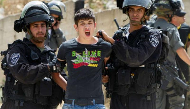 الاحتلال الإسرائيلي يعتقل 5 فلسطينيين بالضفة الغربية