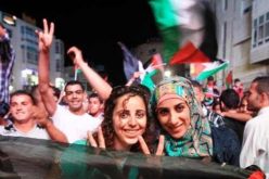 مباراة تاريخية تجمع بين فريقين من الضفة وغزة