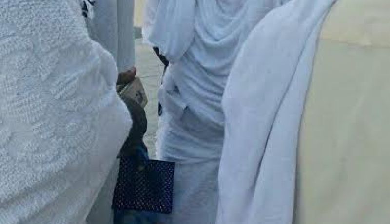 نغولو كانتي يصل إلى مكة لأداء مناسك العمرة