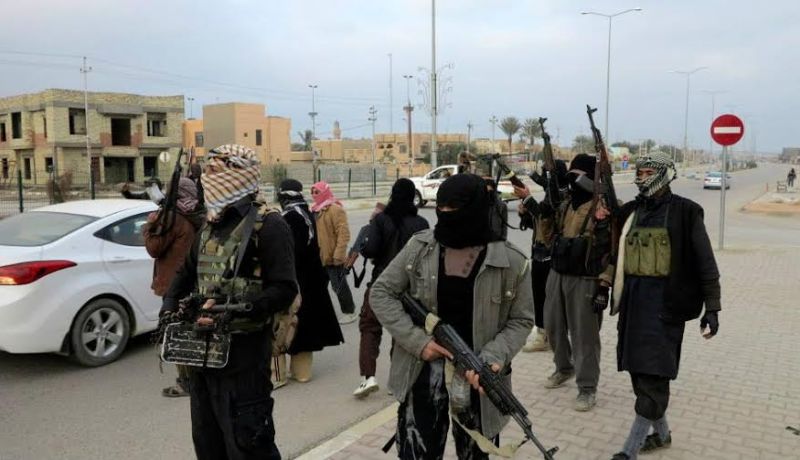 صحيفة تكشف دفع إيطاليا 90 مليون دولار لتحرير رهائنها لدى داعش والقاعدة