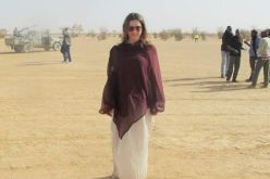 بالفيديو زيارة غامضة لصحفية امريكية لعين صالح