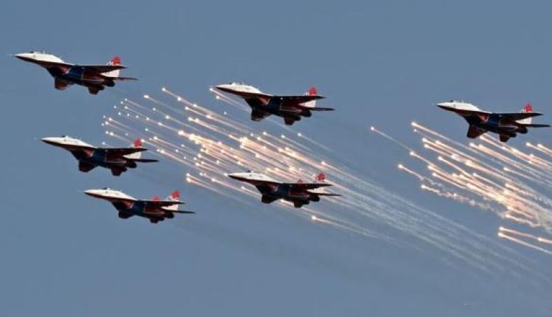 طيران التحالف الدولي ينفذ 12 ضربة جوية ضد داعش في العراق وسوريا