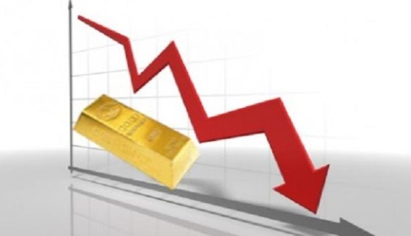 سعر الذهب ينخفض إلى أدنى مستوياته منذ 5 سنوات