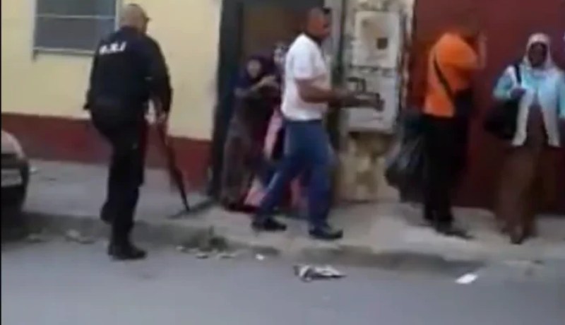 بالفيديو قوات الامن توقف  عصابة من المشعوذين في عنابة