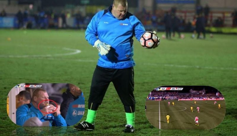 بالفيديو.. حارس مرمى يتناول وجبة طعام أثناء المباراة