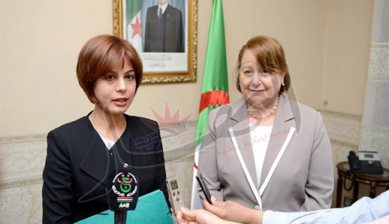 إيمان هدى فرعون تستلم مهامها الجديدة كوزيرة للبريد وتكنولوجيات الإعلام والاتصال