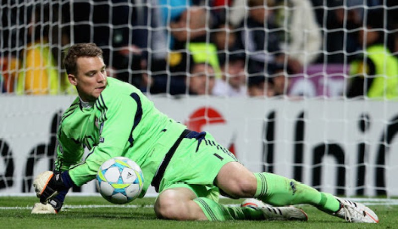 نهاية الموسم لحارس البايرن مانويل نوير بعد الإصابة