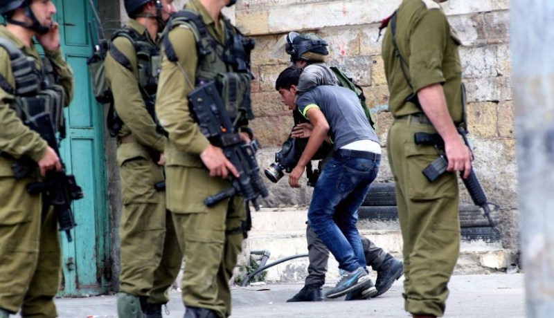 قوات الاحتلال الصهيوني تعتقل 16 فلسطينيا بالضفة الغربية