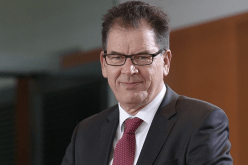 ألمانيا تقدم مساعدات مالية للمهاجرين الراغيبين بالعودة إلى بلادهم