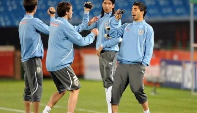 ســرقـة مـنـتـخـب أوروغـواي أمـام فـرنـسـا