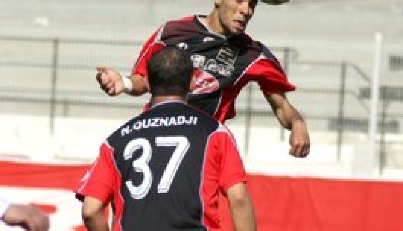 لاعبوا اتحاد العاصمة ومواسة في عين الإعصار، والفوز ضروري أمام العلمة