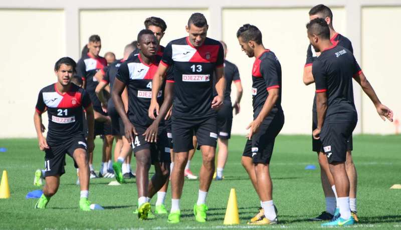 إتحاد العاصمة من دون 6 لاعبين أساسيين في بلعباس