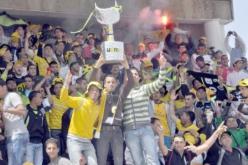 الحراش عاشت أجواء هيستيرية.. احتفالات حتى الصباح وإصرار على عدم التفريط في الكأس