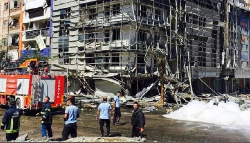 27 مصابا بتفجير سيارة مفخخة في فان شرق تركيا