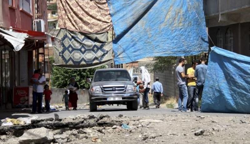 إلقاء قنبلتين على مقر انتخابي لحزب الحاكم بتركيا