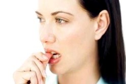 أخشى الترمّل لأن مرض زوجي حيّر الأطباء