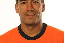 مونديال 2010: فان برونكهورست رابع هولندي يخوض 100 مباراة دولية