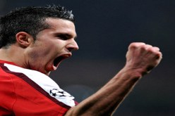 فان بيرسي ضمن افضل 10 هدافين في تاريخ ارسنال