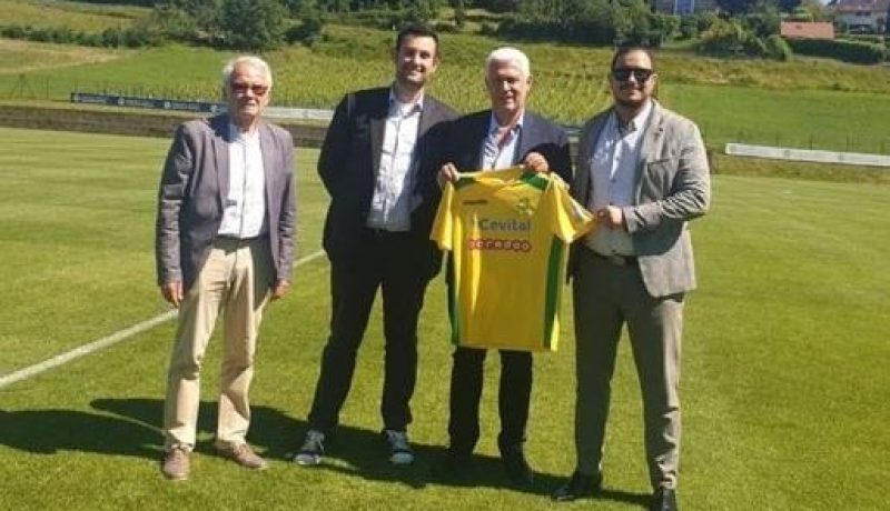 رسميا..فيلود يوقع لثلاثة مواسم في شبيبة القبائل