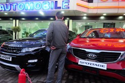 استــيراد السيـــارات مـــن قبـــل الأفــراد والمؤســـسات..  ممنــــوع